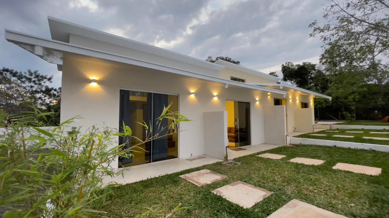 Tiny Houses En Asuncion. Zona Aeropuerto-Rakiura Luque Zewnętrze zdjęcie